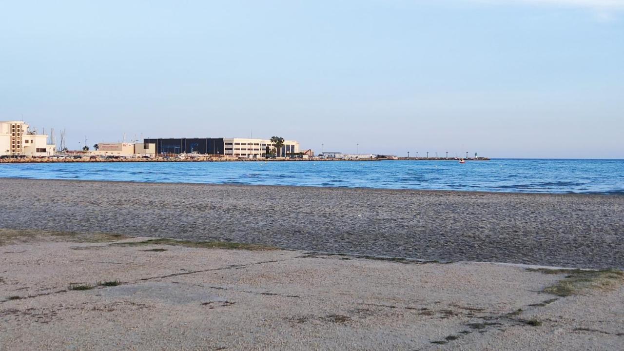 Reddescanso Nautico Santa Pola Buitenkant foto
